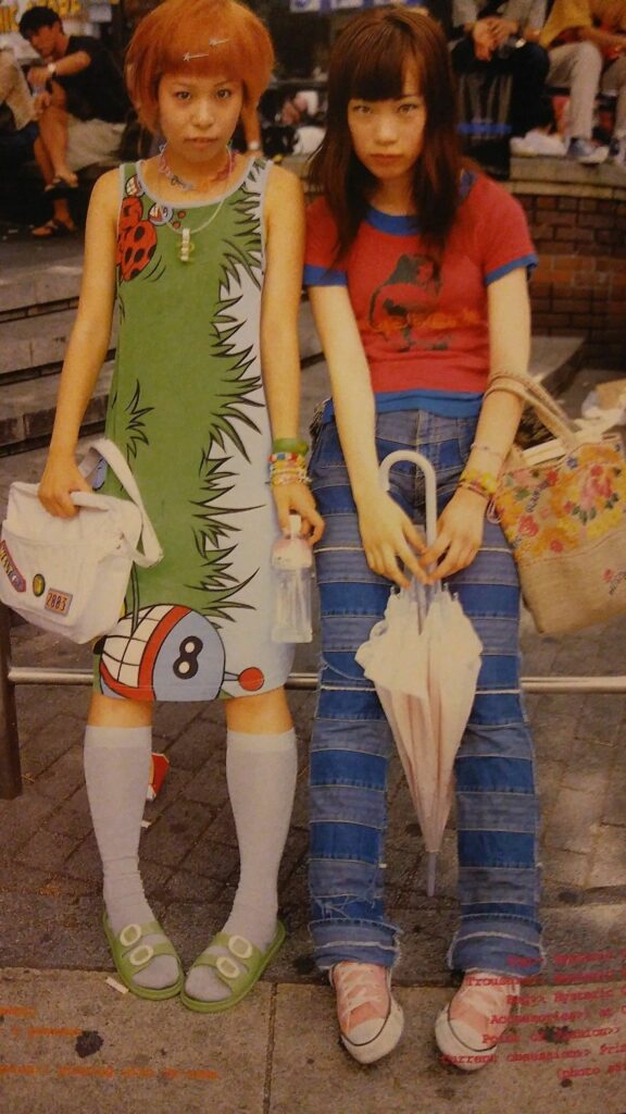 90s japanese street fashion