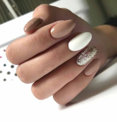 Brown And White Nails