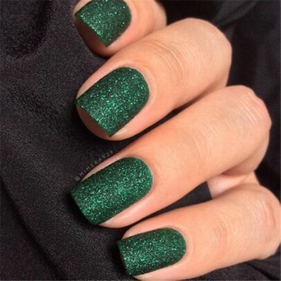 Emerald Green Prom Nails