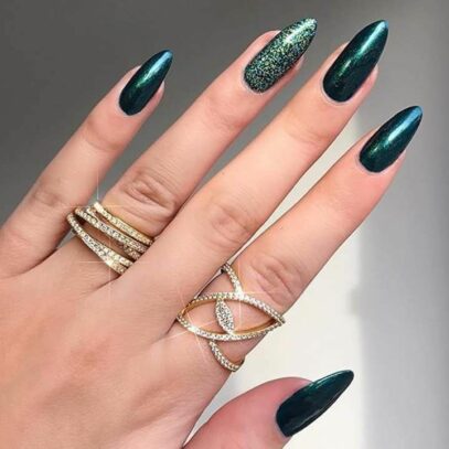 Emerald Green Prom Nails