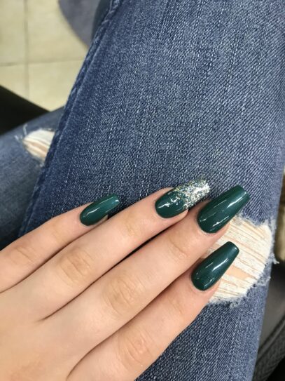 Emerald Green Prom Nails