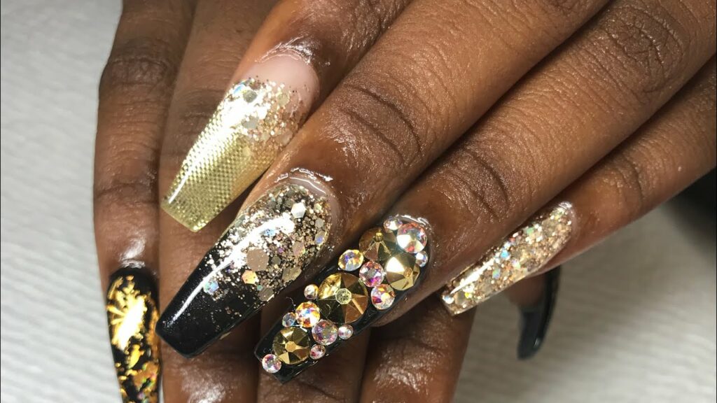Gold Prom Nails