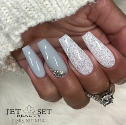 Gray And White Nails