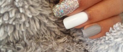 Gray And White Nails
