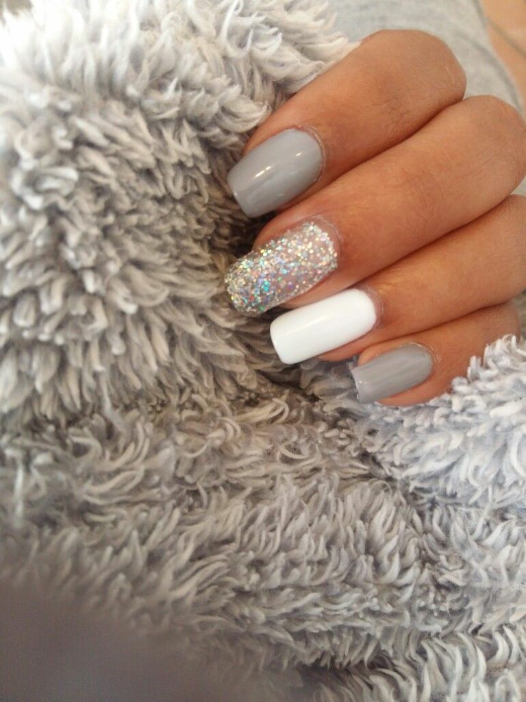 Gray And White Nails