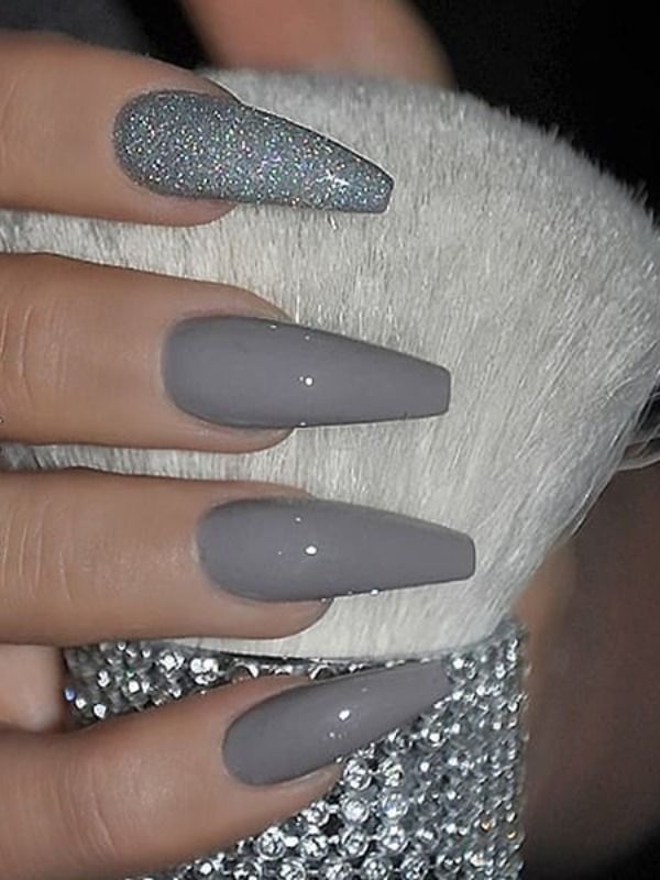 Gray Glitter Nails