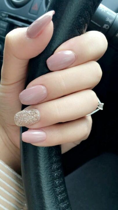 Nails With One Glitter Nail