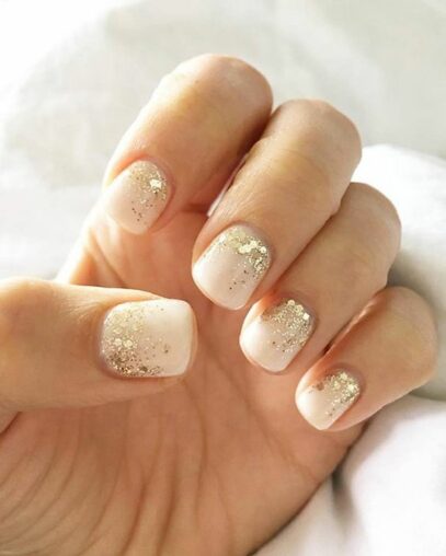 Neutral Glitter Nails