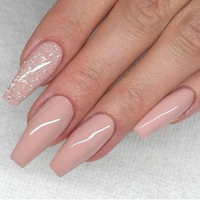 Neutral Glitter Nails