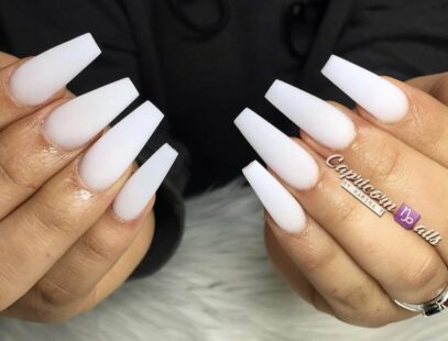 Nut White Nails