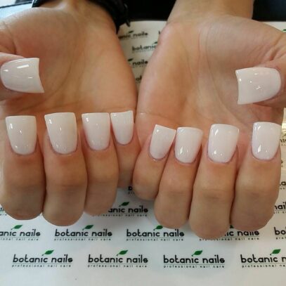 Off White Nails