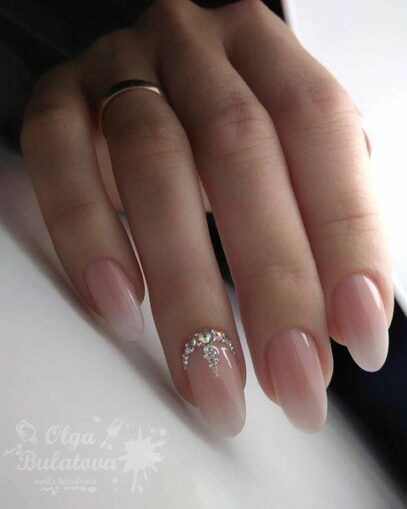 Oval Ombre Nails