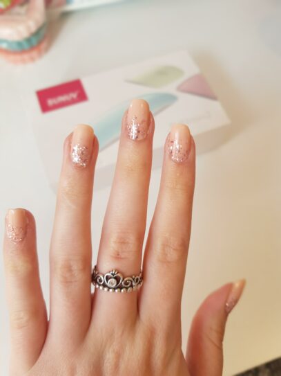 Peach Glitter Nails