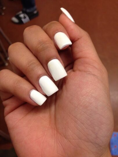 White Nails Acrylic Short