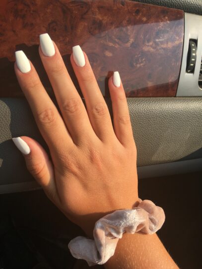 White Nails Acrylic Short