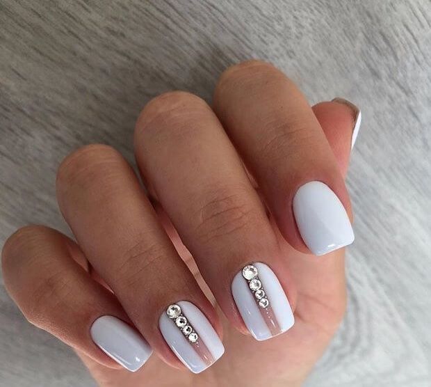 White Nails With Designs Short