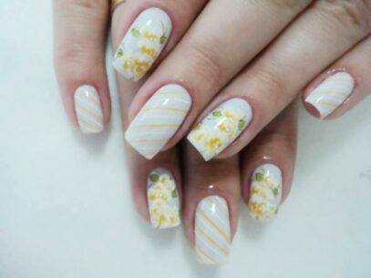 White Nails With Flowers