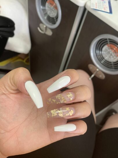White Nails With Gold Flakes