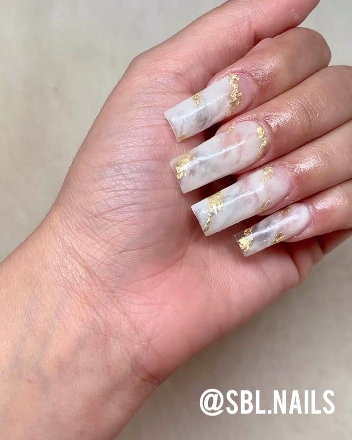 White Nails With Gold Flakes