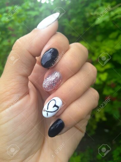 White Nails With Heart