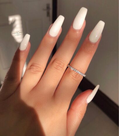 White Nails With Heart