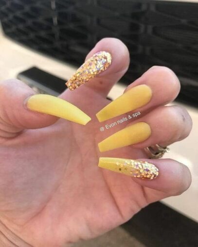 Yellow Prom Nails