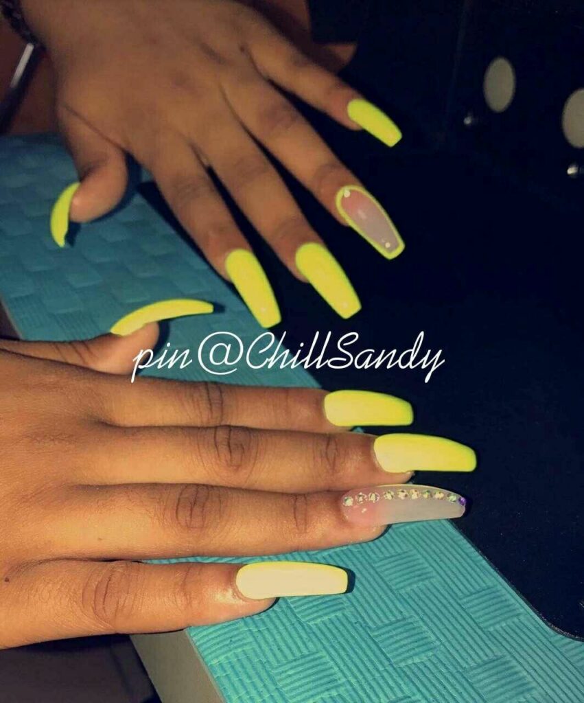 Yellow Prom Nails