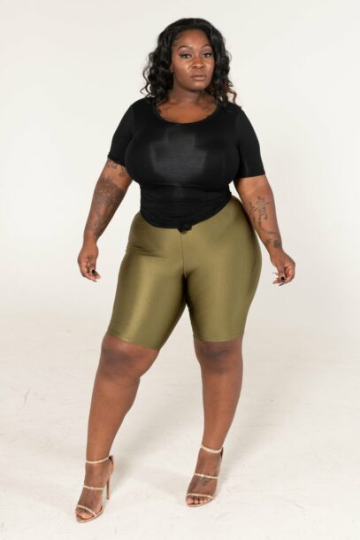 biker shorts plus size outfit