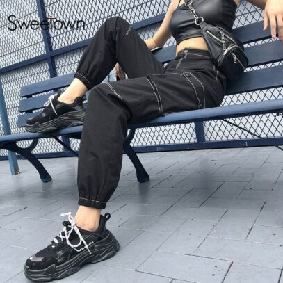 black cargo pants outfit street style
