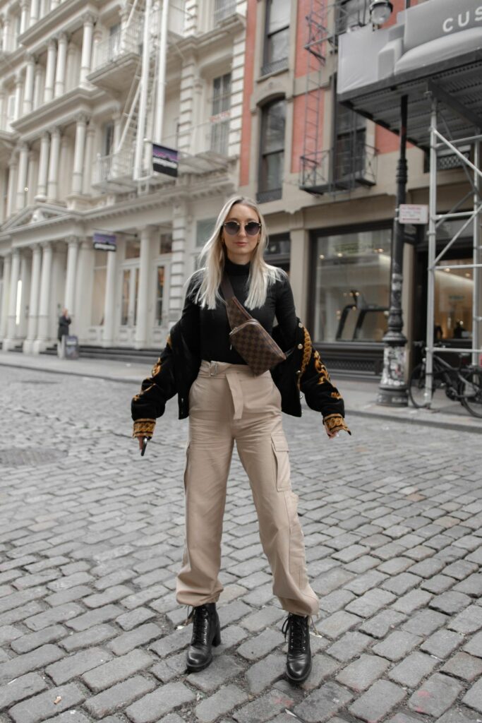 black cargo pants outfit street style