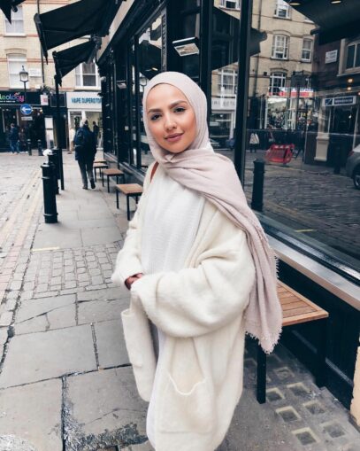 black outfit hijab street fashion