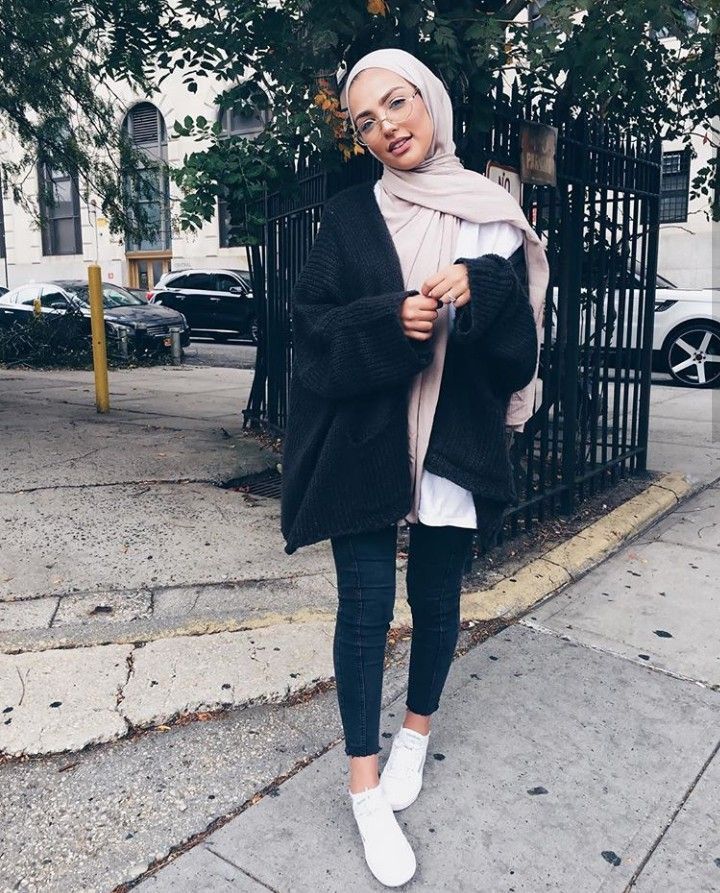 black outfit hijab street fashion