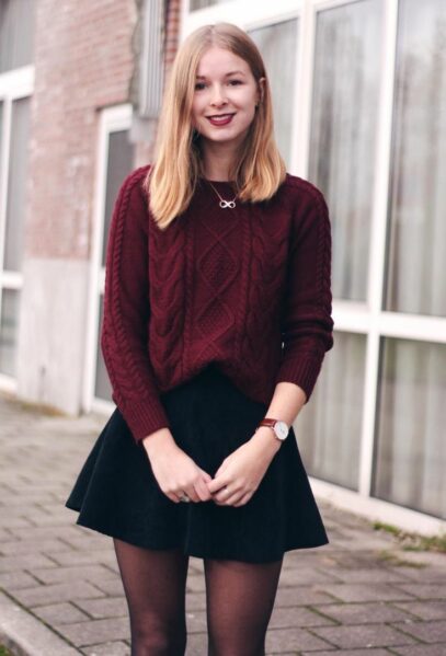 black skirt outfit