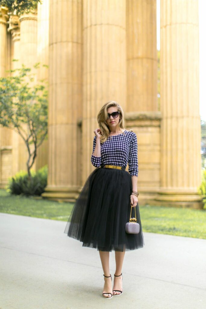 black tulle skirt outfit