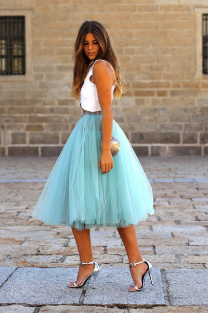 blue skirt outfit