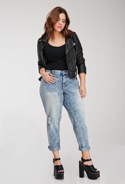 boyfriend jeans plus size outfit