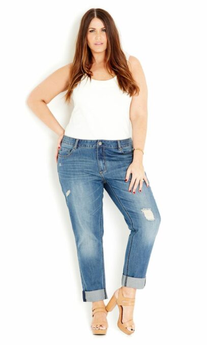 boyfriend jeans plus size outfit