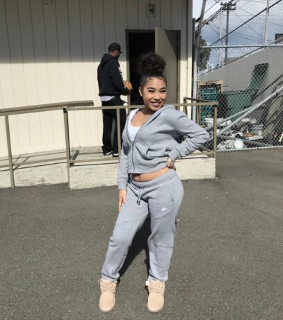 chill outfits baddie