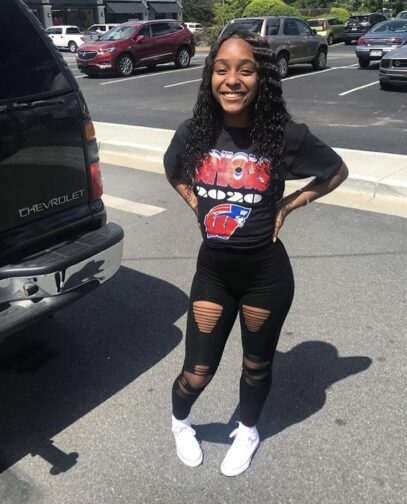 chill outfits baddie