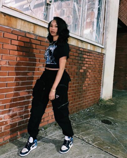 chill outfits black girl home