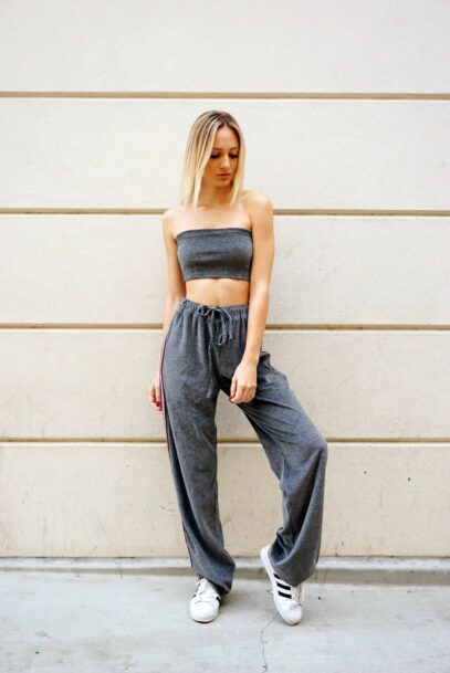 chill outfits sweatpants