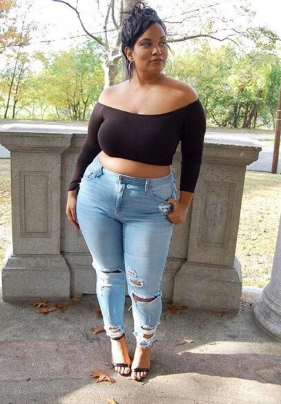 crop top for curvy girls outfits
