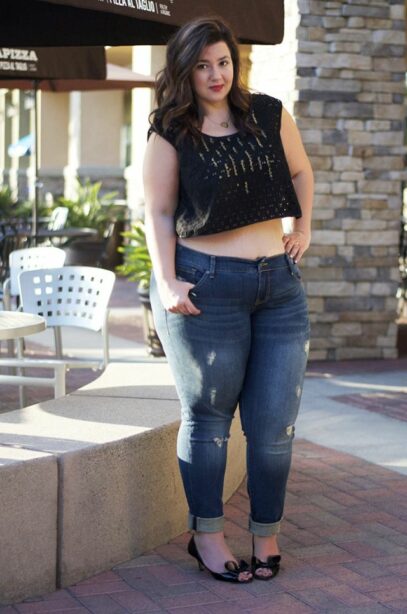 crop top for curvy girls outfits