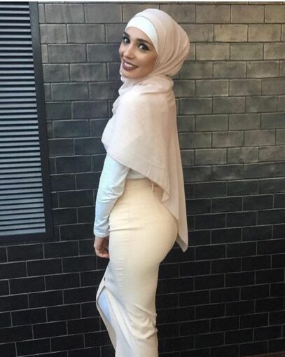 curvy girl outfits hijab