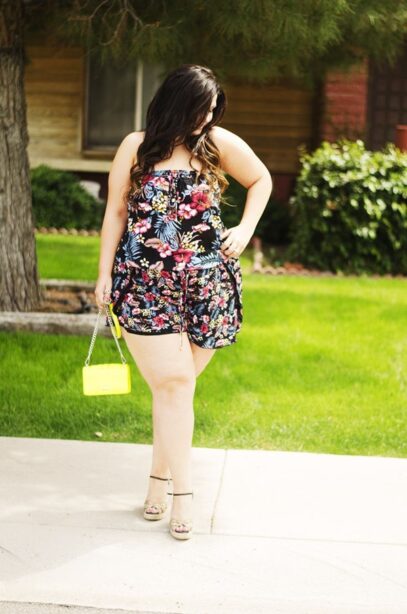 curvy girl outfits summer beach