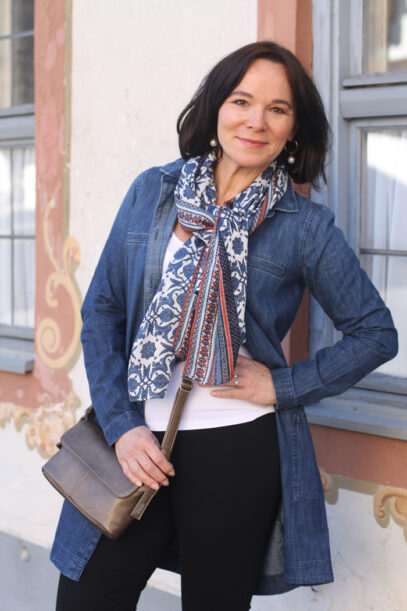 denim dress with leggings