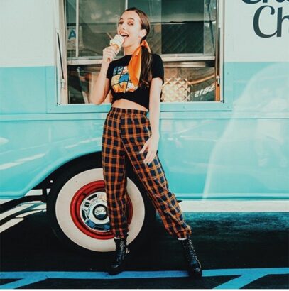 emma chamberlain outfits