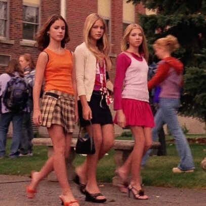 girly 2000s fashion