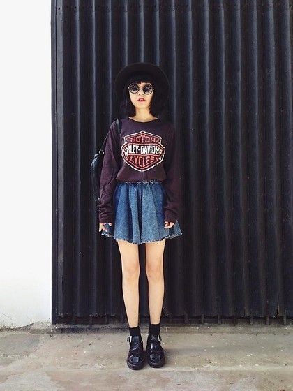 grunge skirt outfit