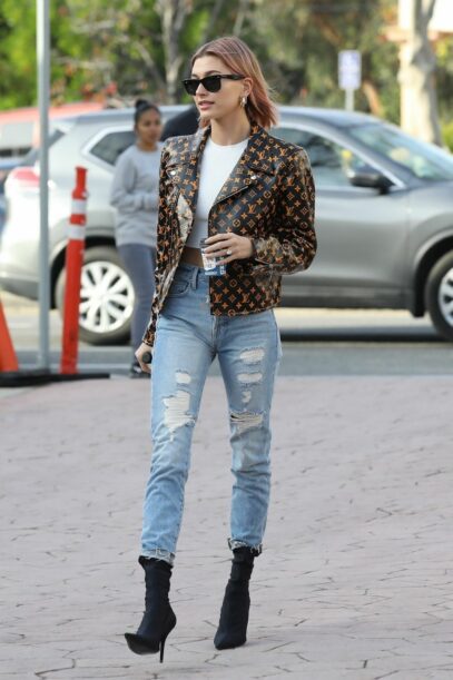 haley bieber street style
